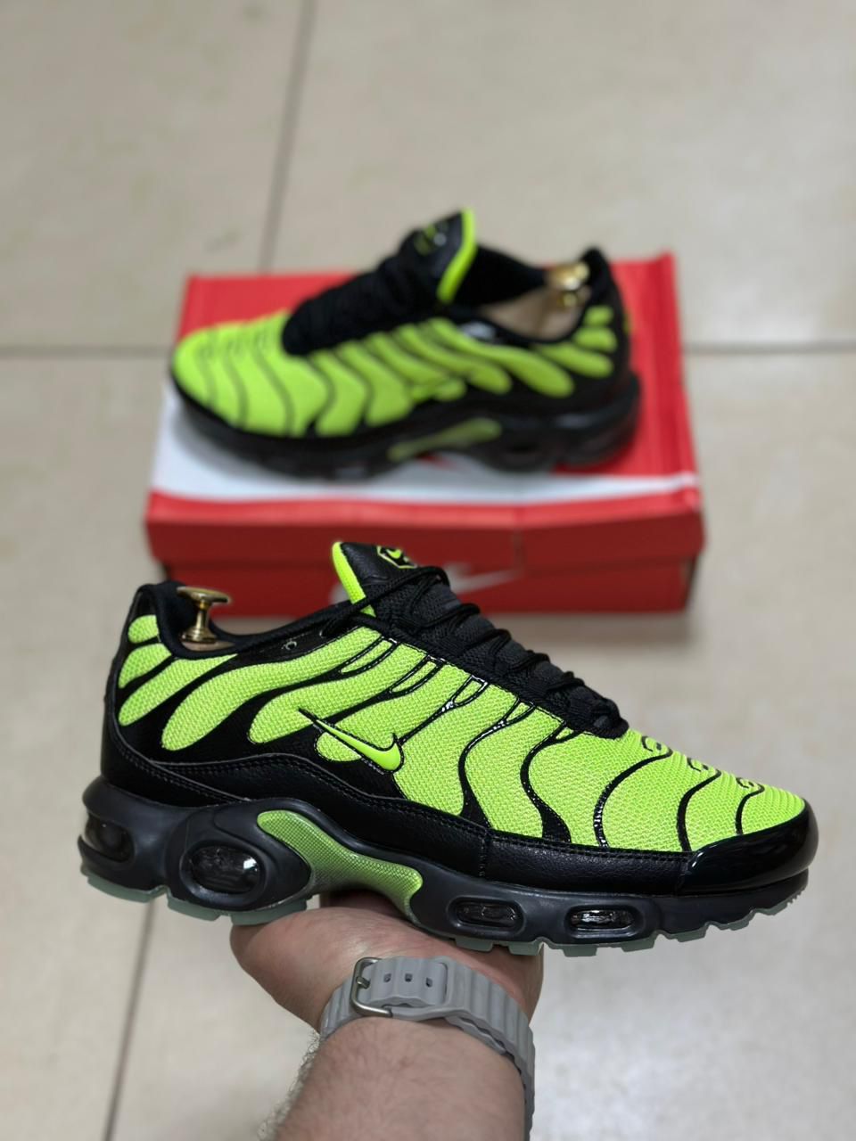 фото Мужские кроссовки Gazelle с зелеными полосами 566474 оптом от магазина МаринаОбувь