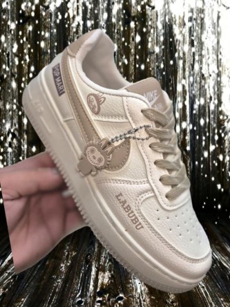 фото весенние женские кроссовки оптом