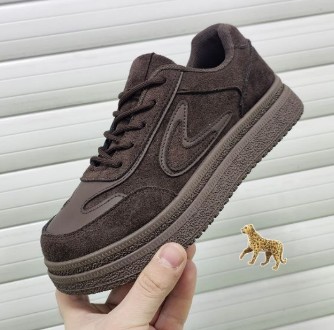 фото весенние женские кроссовки оптом