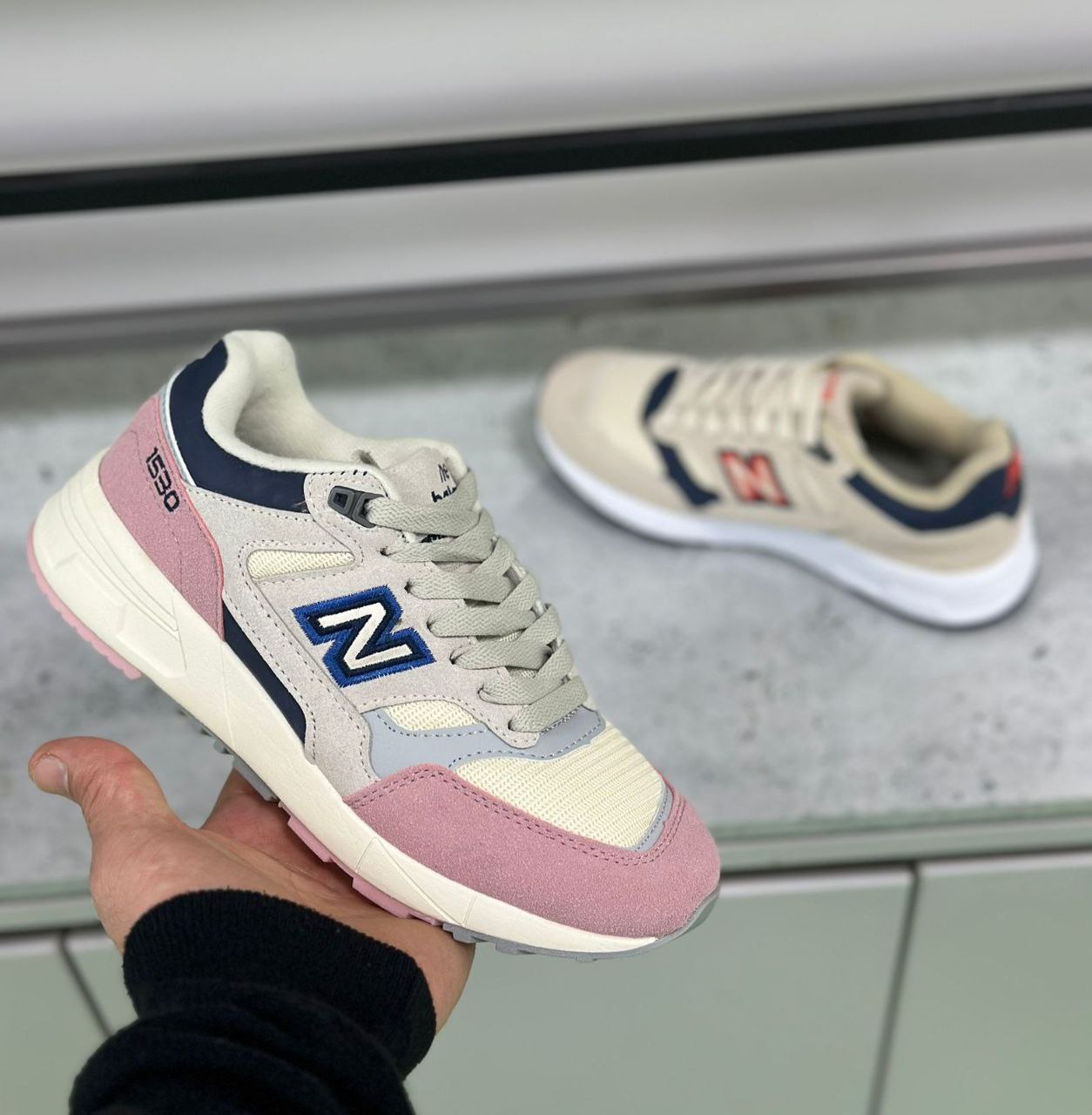 фото весенние женские кроссовки оптом