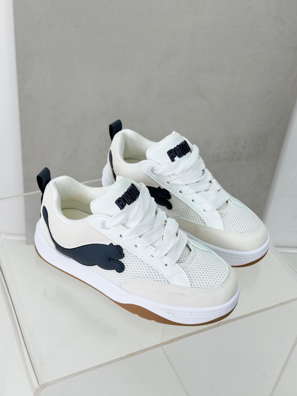 фото весенние женские кроссовки оптом