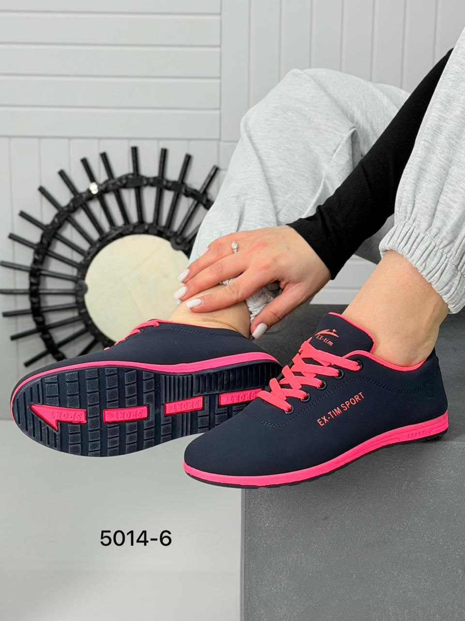 фото весенние женские кроссовки оптом