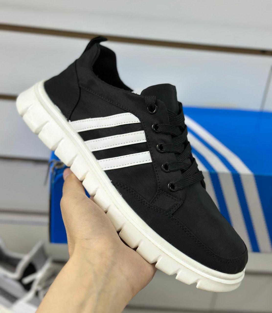 фото весенние мужские кроссовки оптом с доставкой