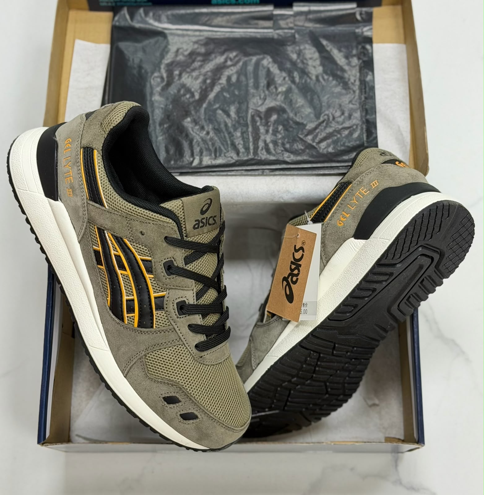 фото мужские осенние кроссовки asics gel lyte iii 778930 оптом