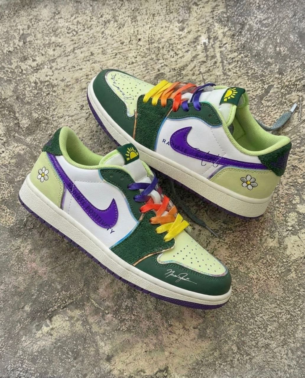 фото весенние женские кроссовки оптом