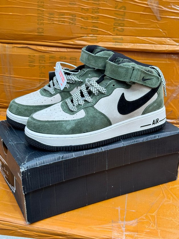 фото зимние мужские кроссовки оптом