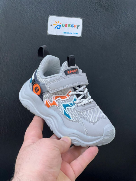 фото весенние кроссовки для мальчиков оптом