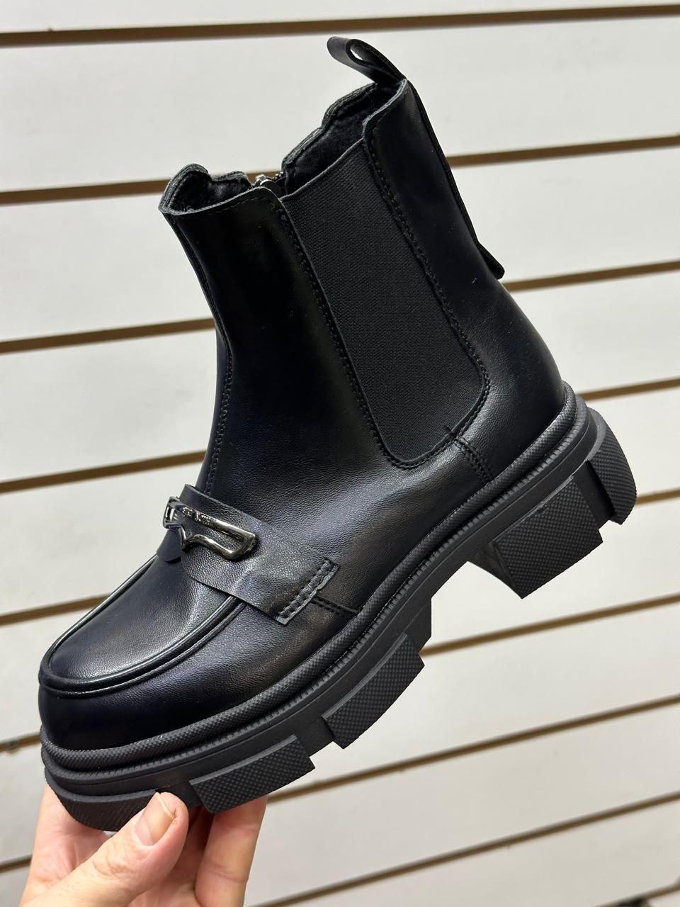 фото весенние женские ботинки оптом