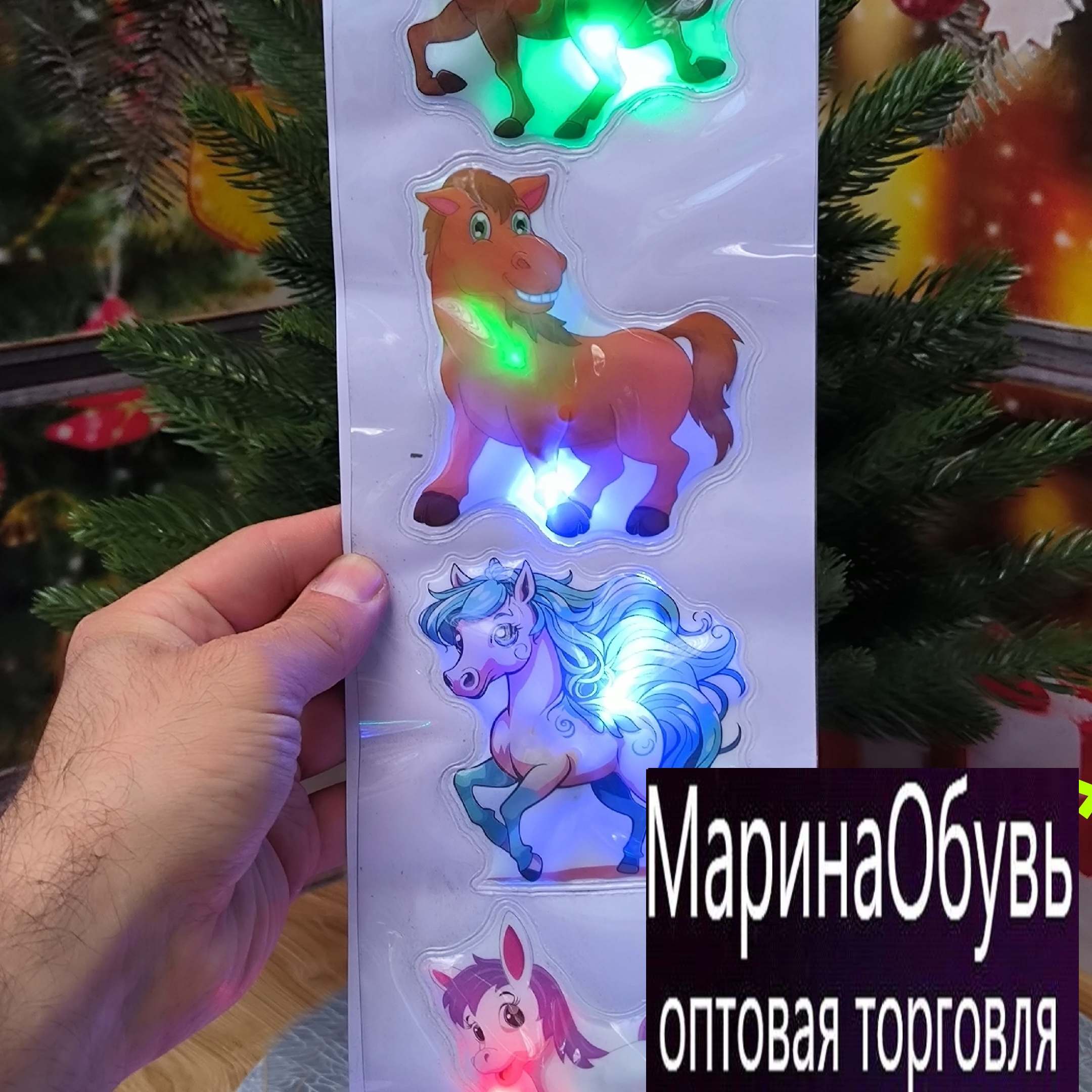 картинка Наклейки светящиеся размер11*9см без выбора от магазина Одежда+