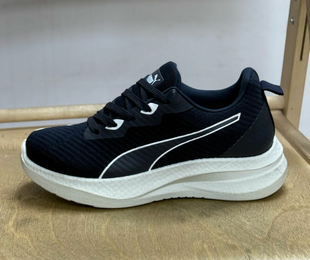 фото весенние женские кроссовки оптом