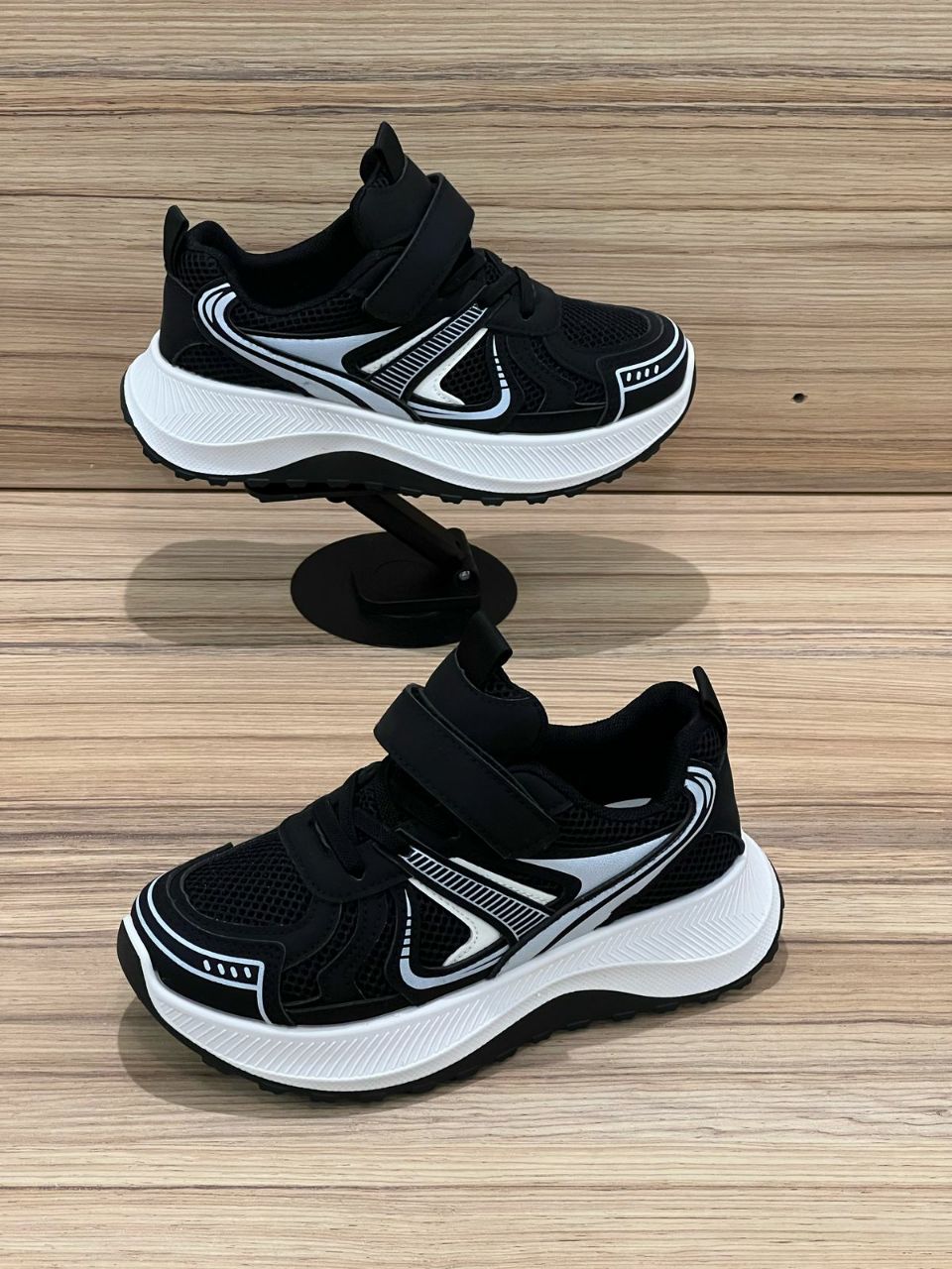 фото весенние кроссовки для мальчиков оптом