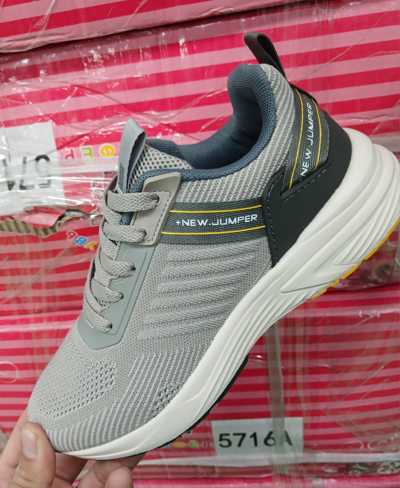 фото Женские осенние кроссовки New Jumper 750245 оптом на лето для мужчин