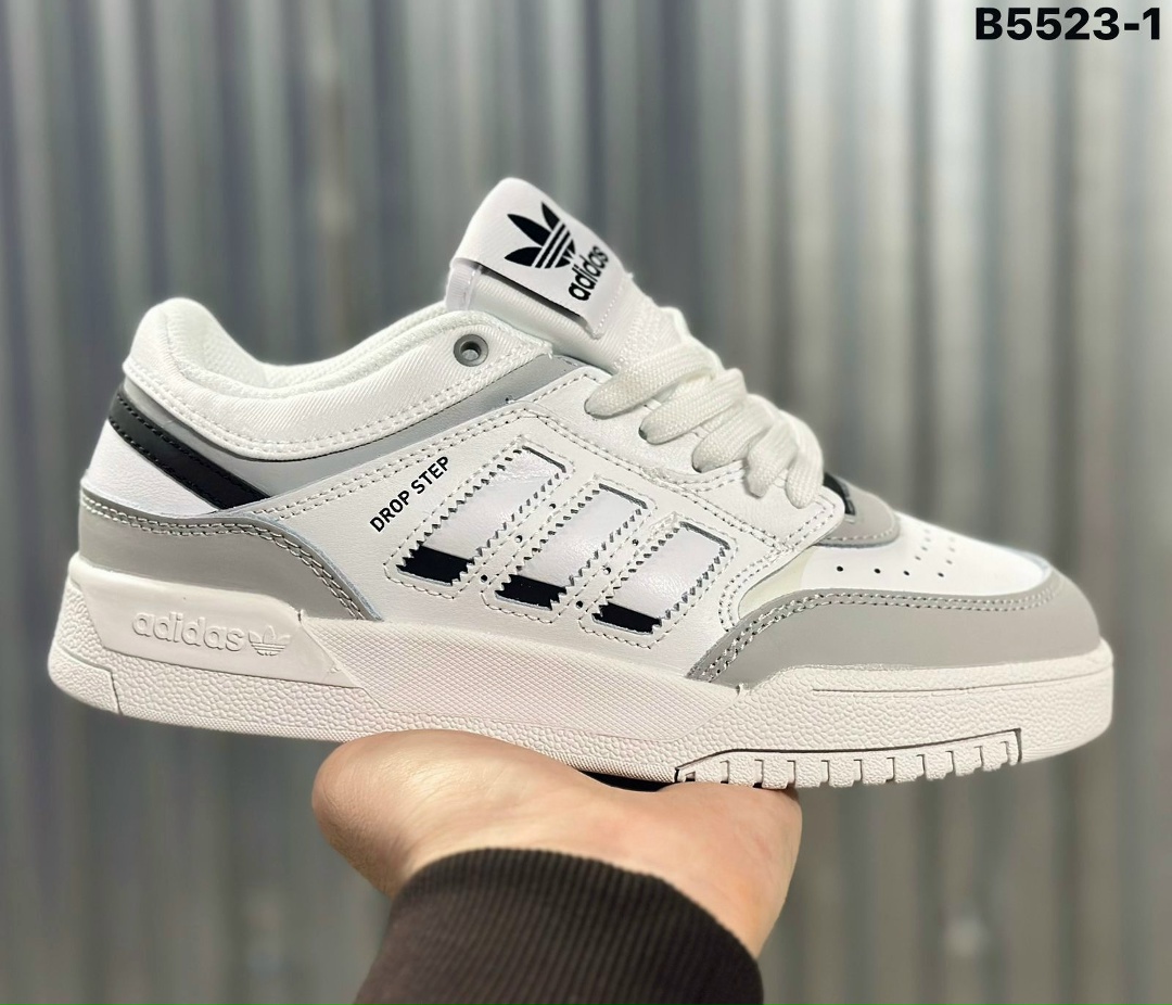 фото весенние женские кроссовки оптом