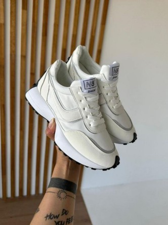 фото весенние женские кроссовки оптом