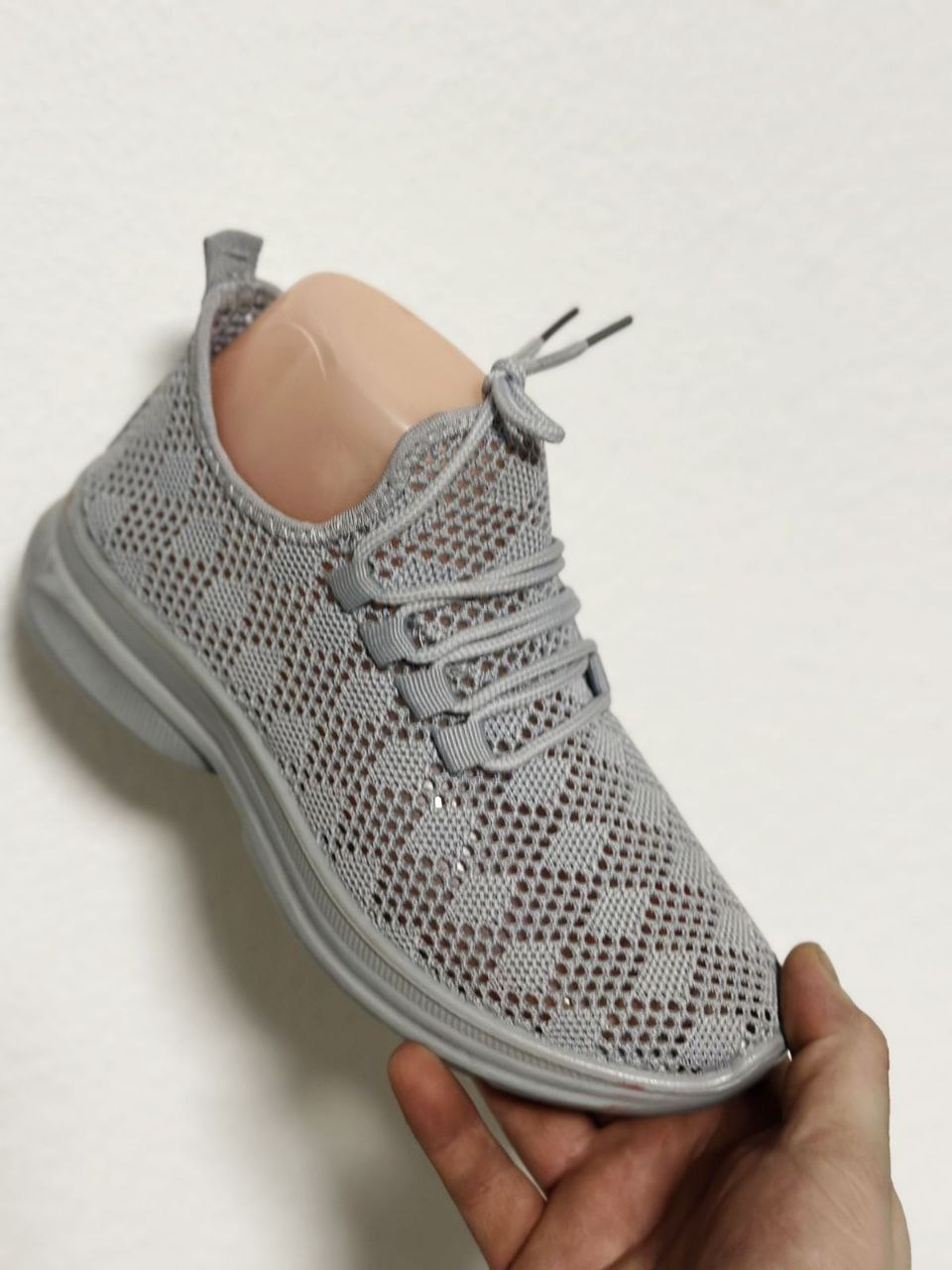 фото весенние женские кроссовки оптом