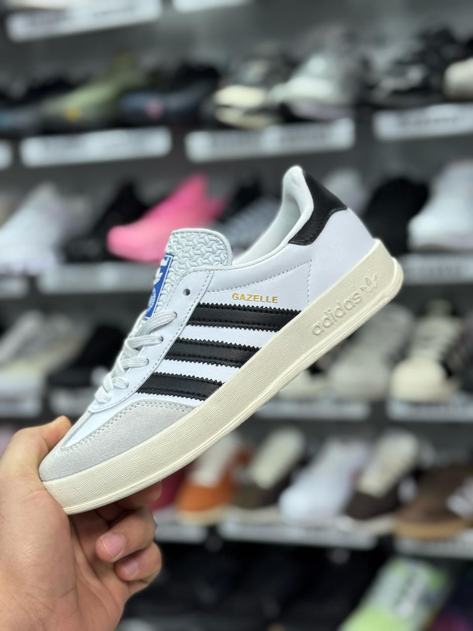 фото весенние женские кроссовки оптом