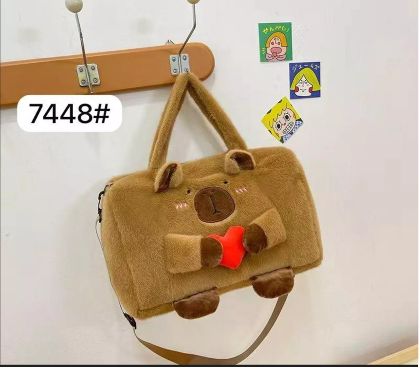 картинка Мягкая игрушка сумка 25*30*12 см от магазина Одежда+