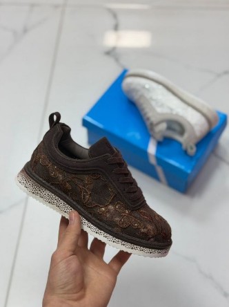 фото весенние женские кроссовки оптом