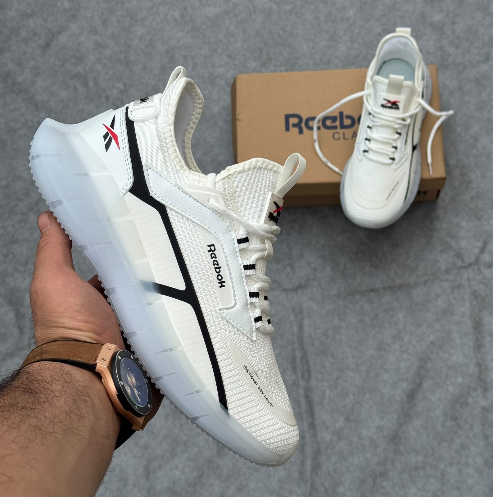 фото Мужские весенние кроссовки Reebok 905437 оптом с доставкой