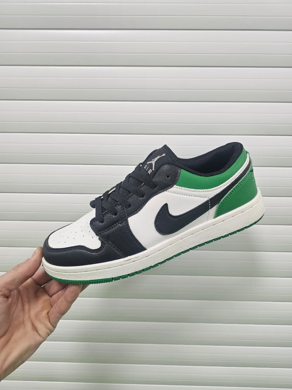 фото весенние мужские кроссовки оптом с доставкой