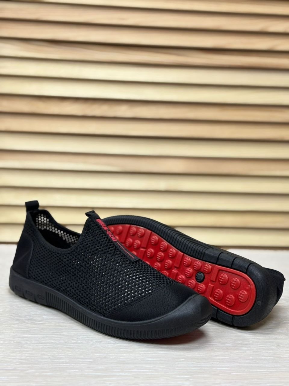 фото весенние мужские кроссовки оптом с доставкой