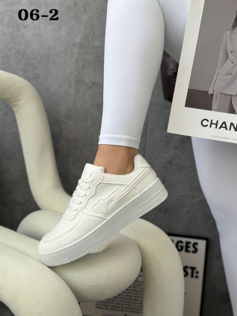 фото весенние женские кроссовки оптом