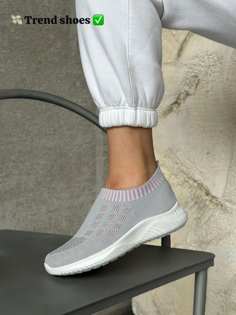 фото весенние женские кроссовки оптом