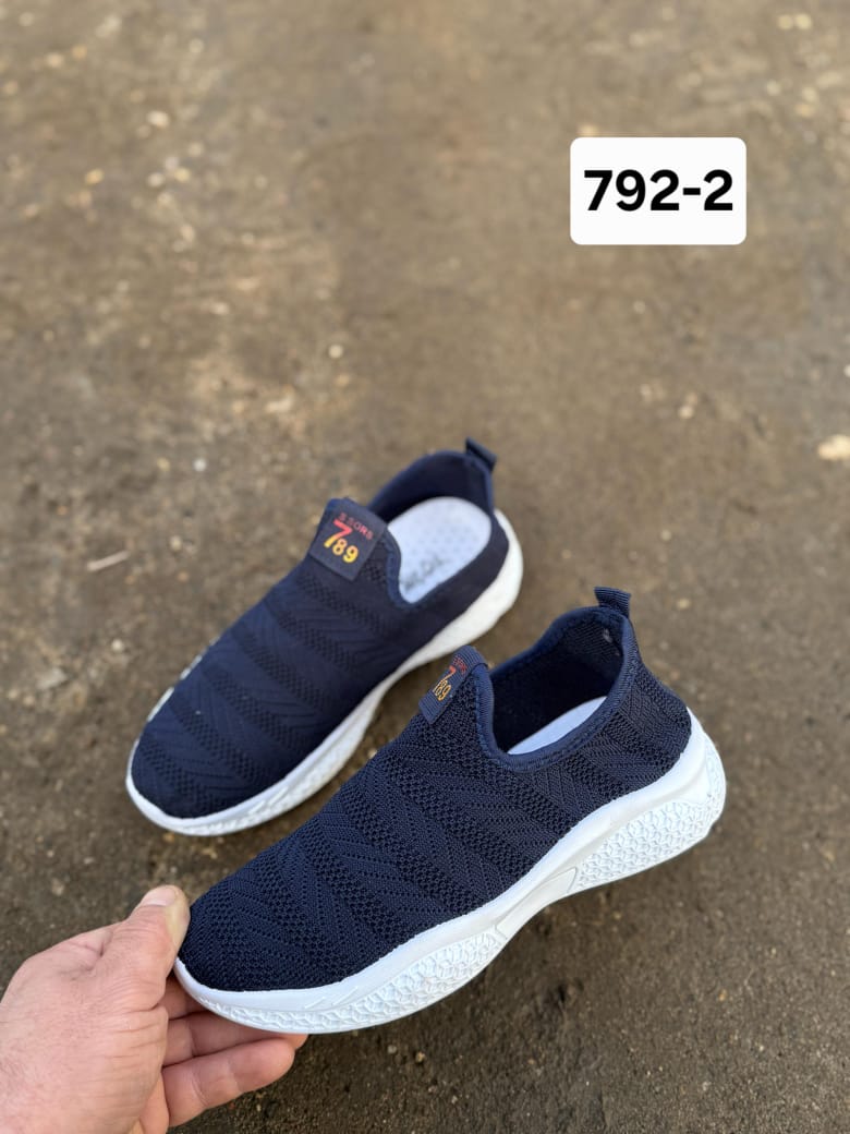 фото летние женские кроссовки оптом