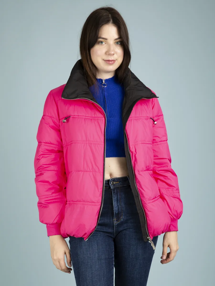 картинка Демисезонная короткая куртка с капюшоном от магазина Одежда+