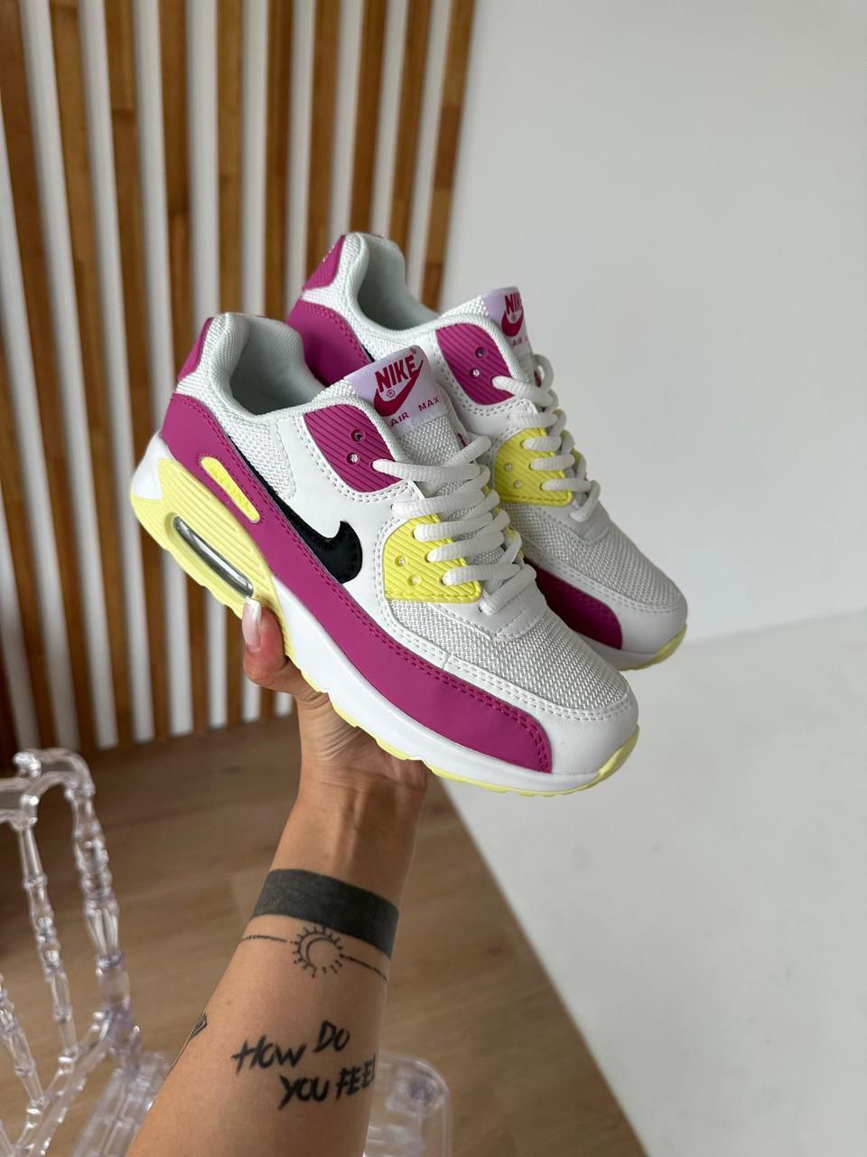 фото весенние женские кроссовки оптом