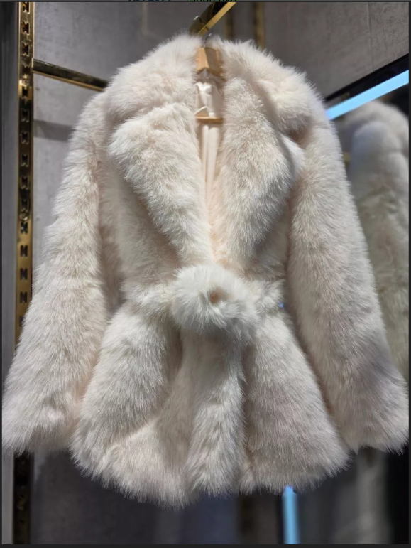 картинка Шуба от магазина Одежда+