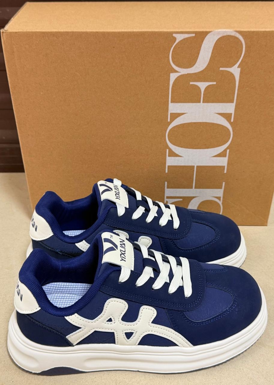 фото весенние женские кроссовки оптом