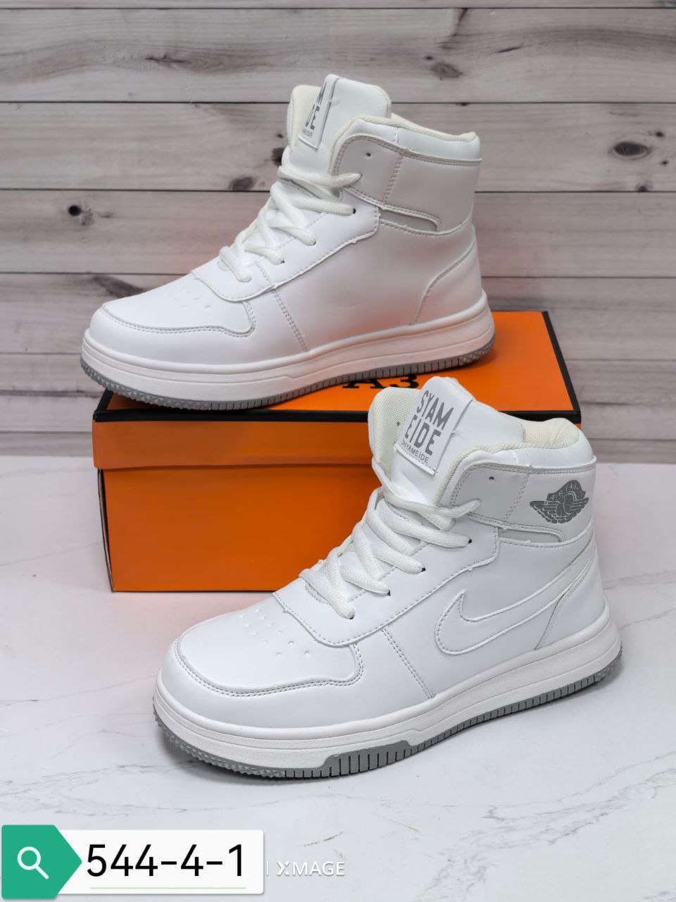 фото весенние женские кроссовки оптом