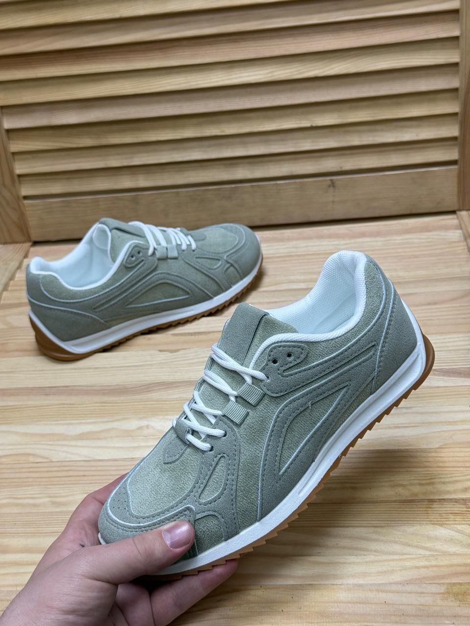 фото весенние женские кроссовки оптом