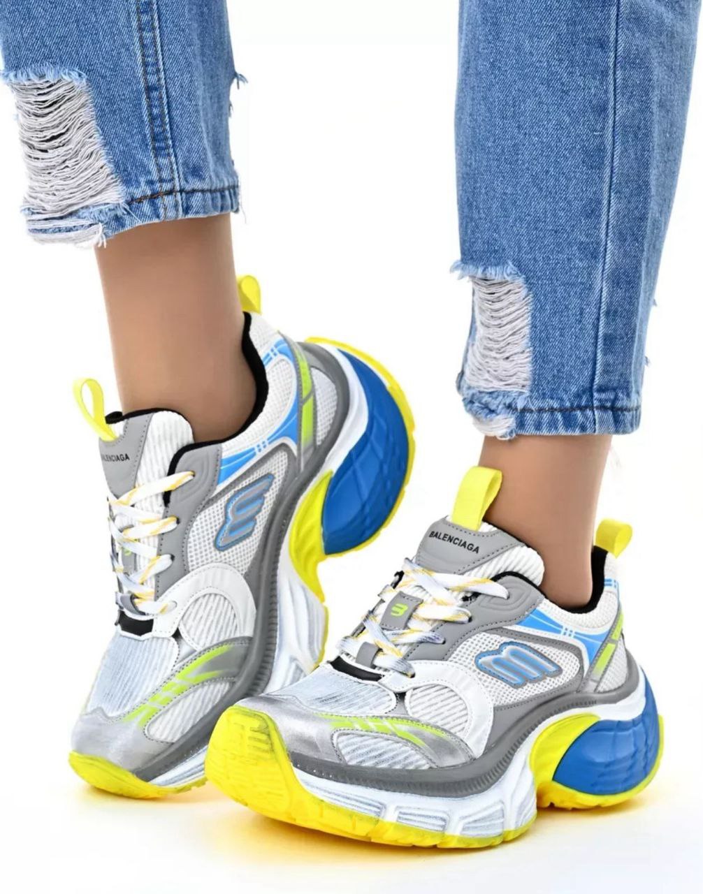 фото весенние женские кроссовки оптом