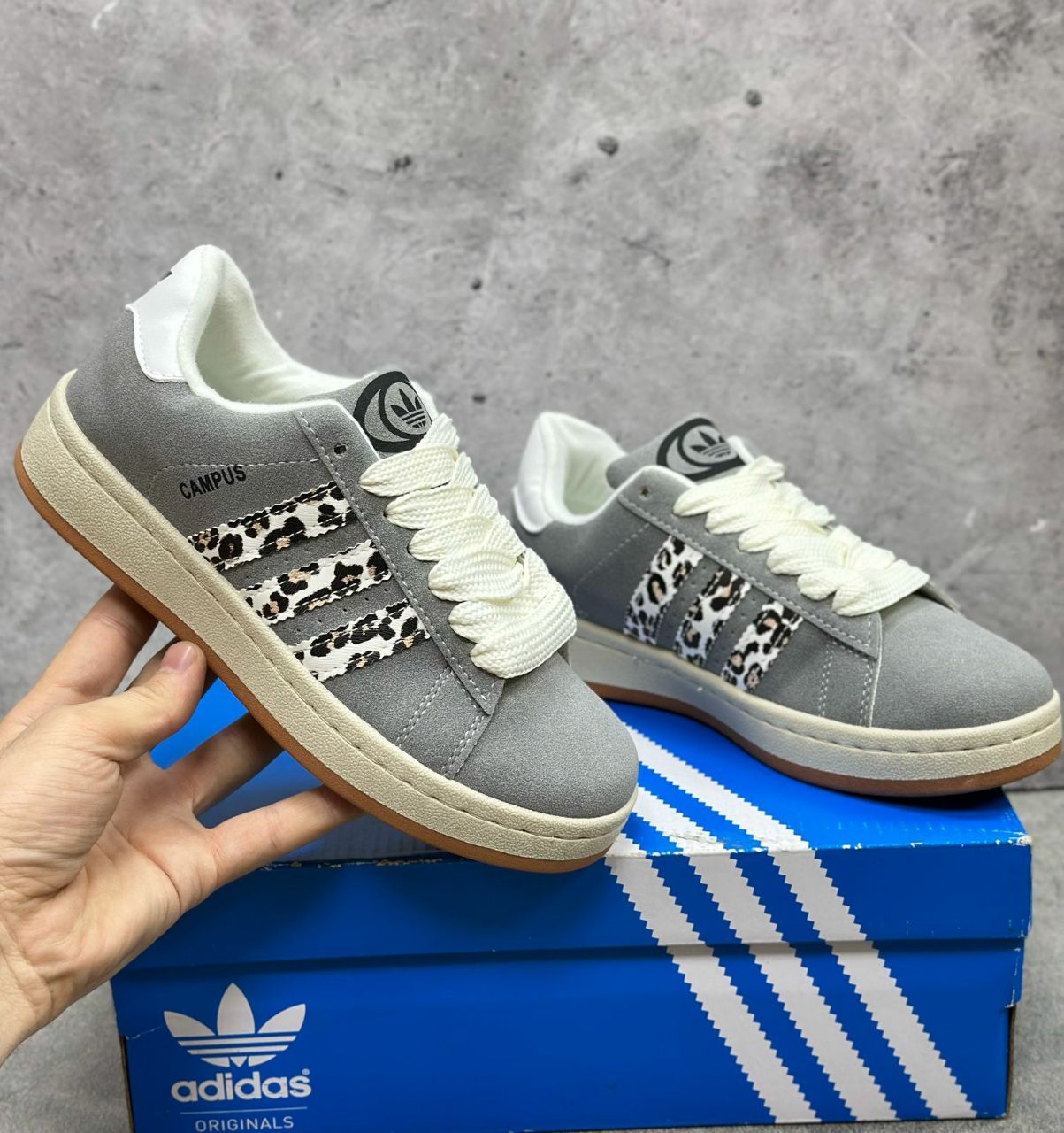 фото весенние женские кроссовки оптом