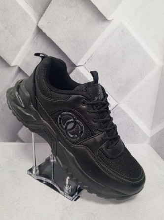 фото весенние мужские кроссовки оптом с доставкой