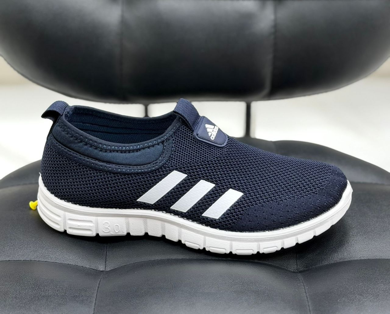 фото весенние женские кроссовки оптом