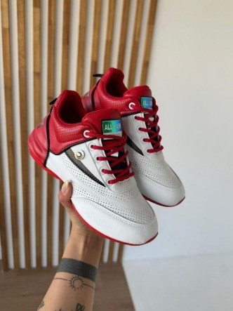 фото весенние женские кроссовки оптом