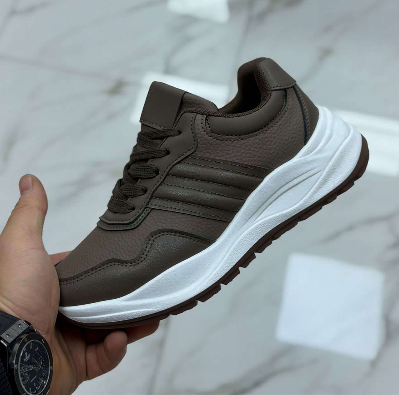 фото весенние женские кроссовки оптом