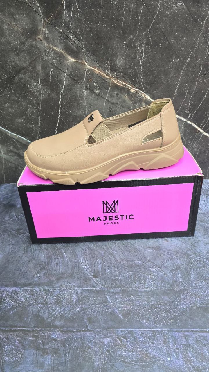 фото весенние женские кроссовки оптом