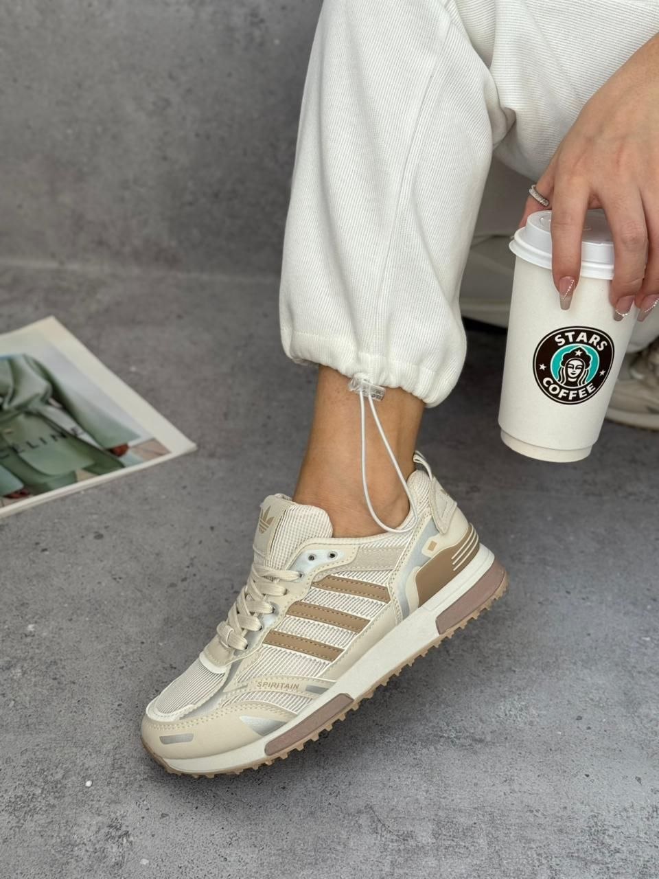 фото весенние женские кроссовки оптом