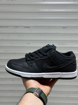 фото весенние женские кроссовки оптом