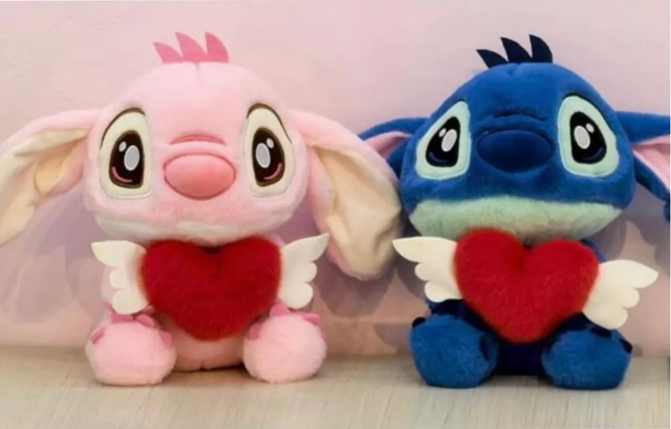 картинка Мягкая игрушка "Стич с сердечком" 23 см от магазина Одежда+