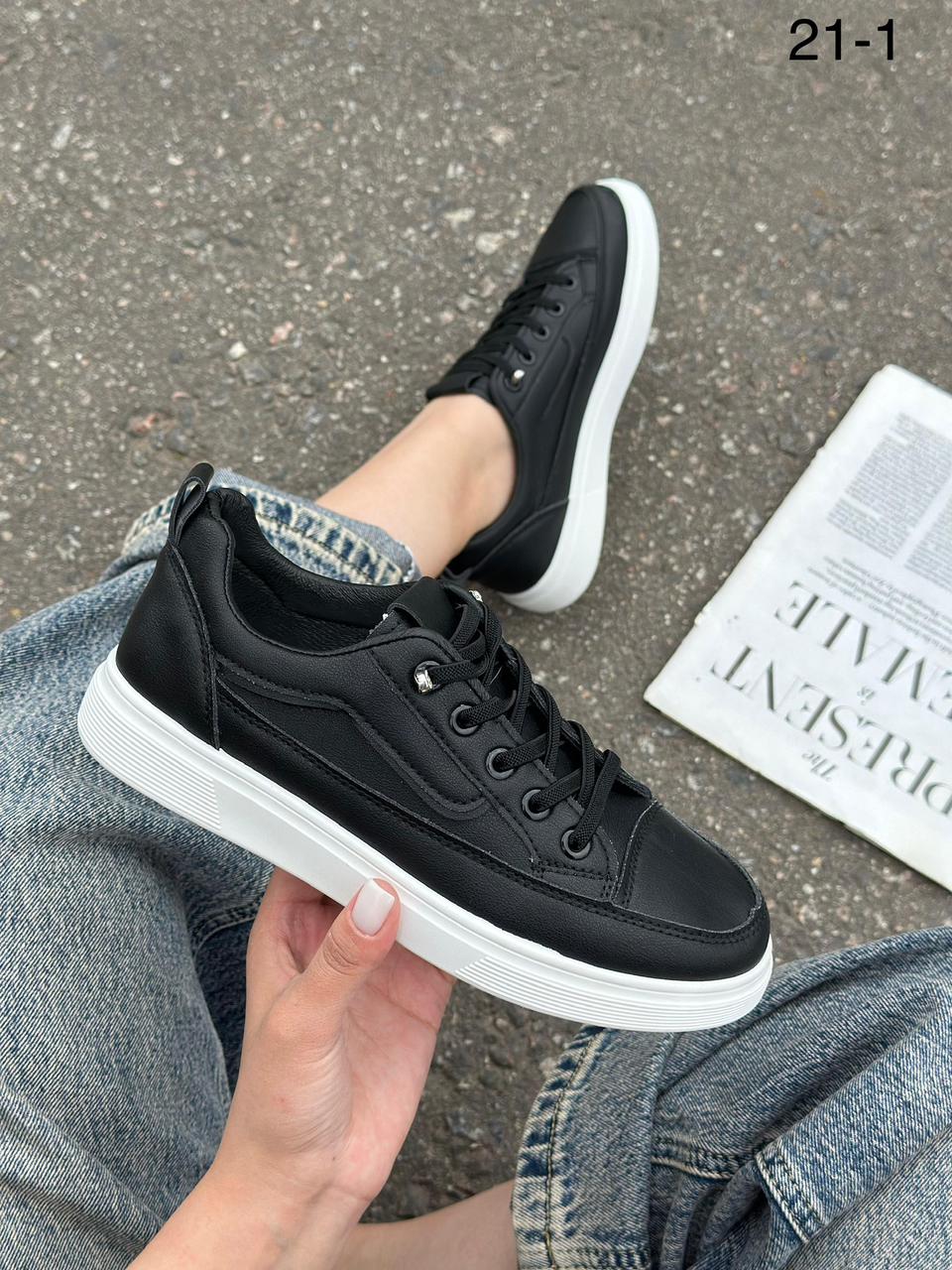 фото весенние женские кеды оптом