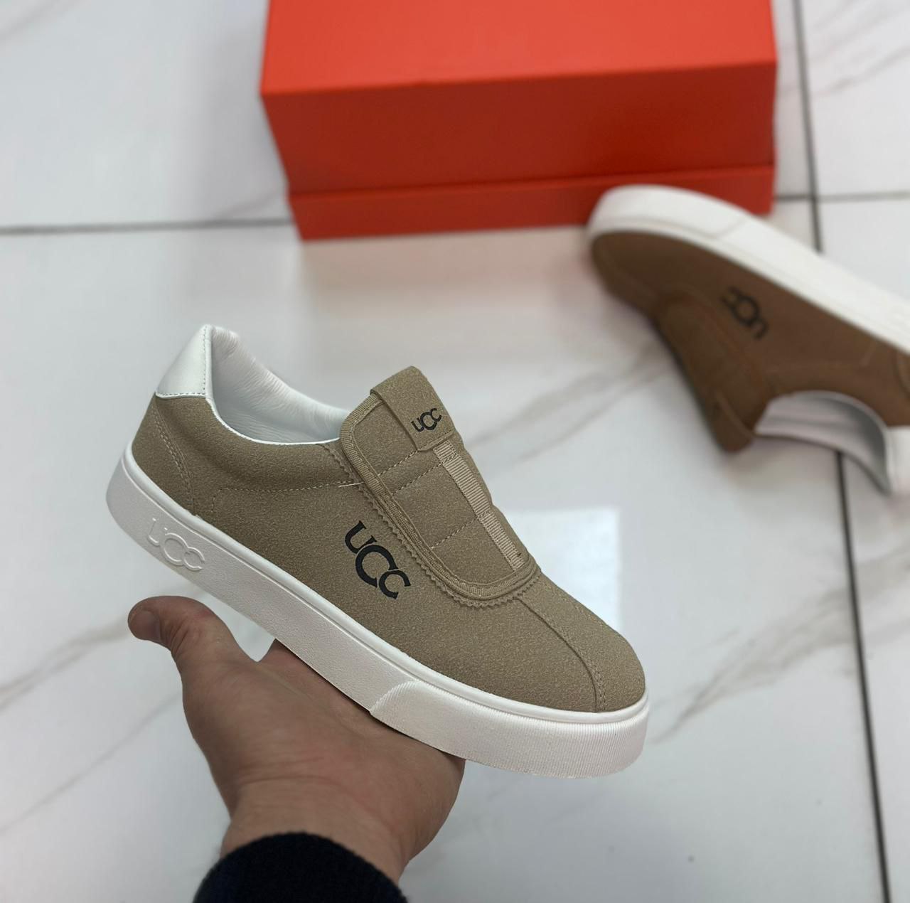 фото весенние женские кроссовки оптом