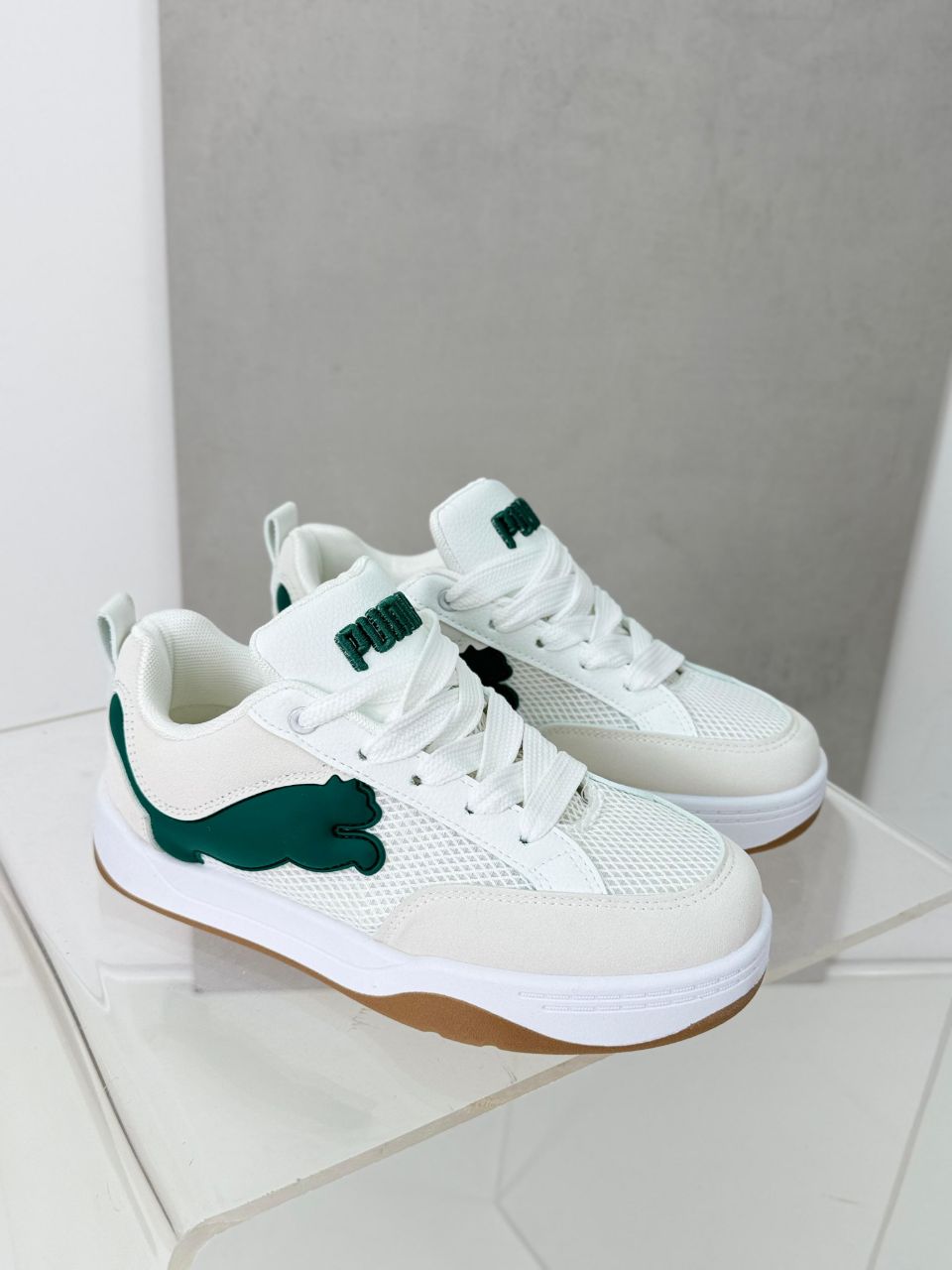 фото весенние женские кроссовки оптом