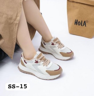 фото весенние женские кроссовки оптом