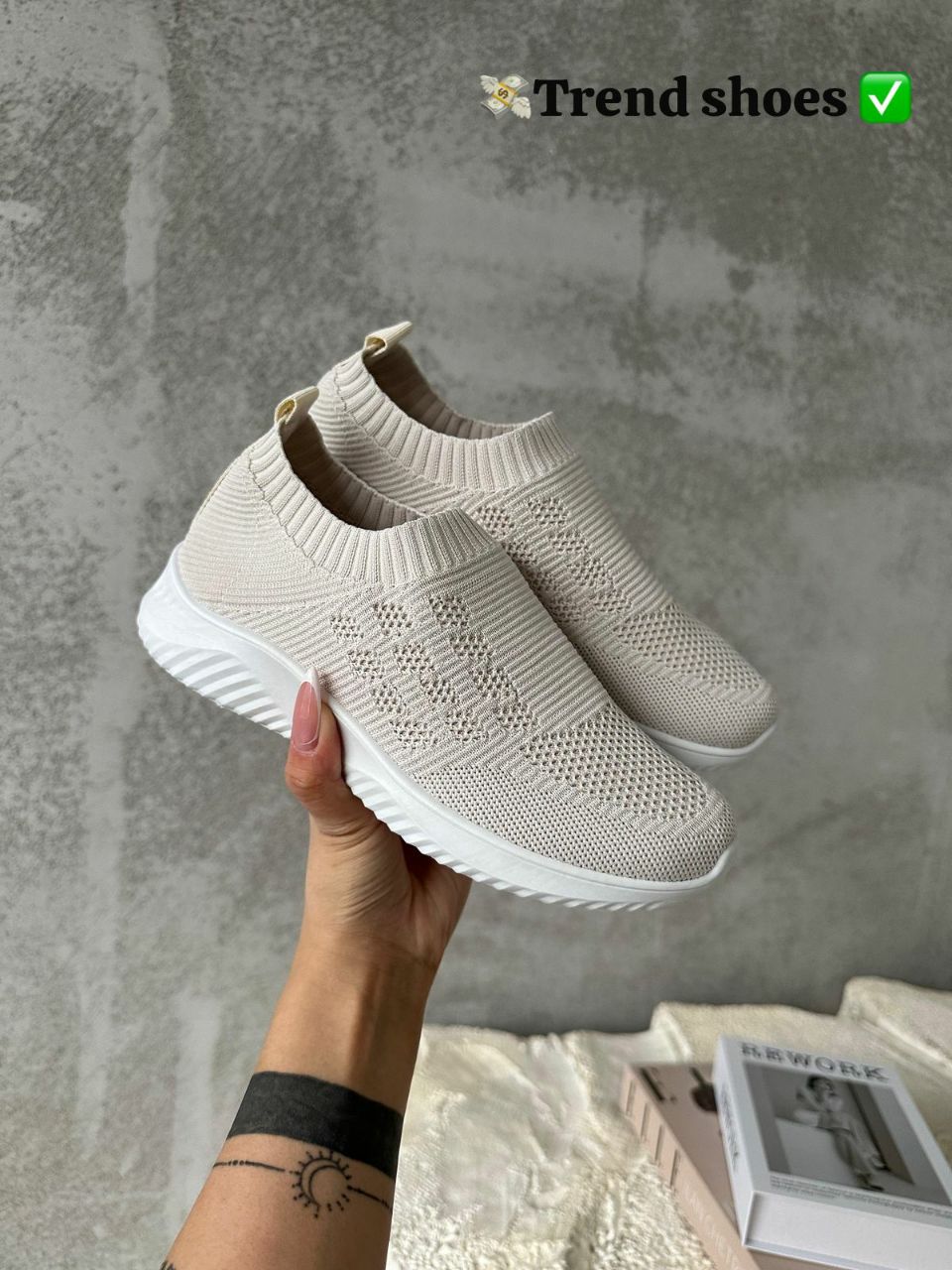 фото летние женские кроссовки оптом