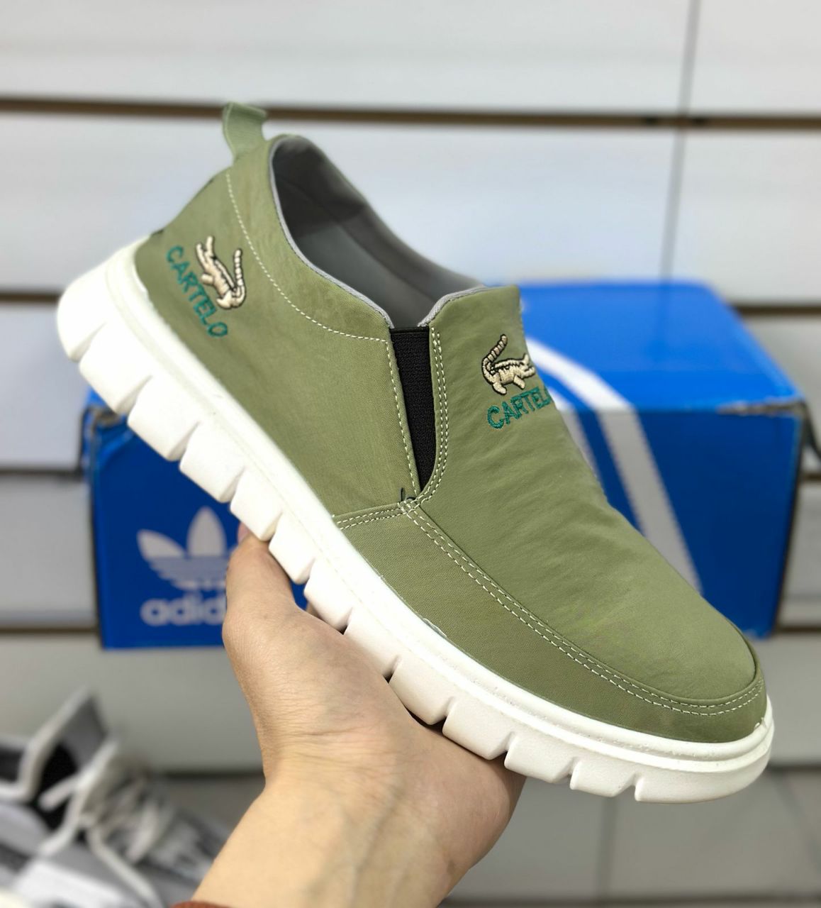 фото весенние мужские кроссовки оптом с доставкой